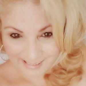 Meet your Posher, Sandy